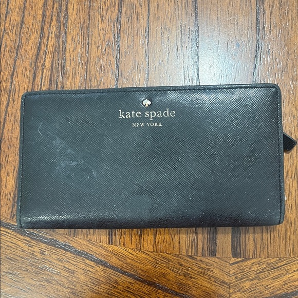 Kate Spade wallet - Picture 1 of 6